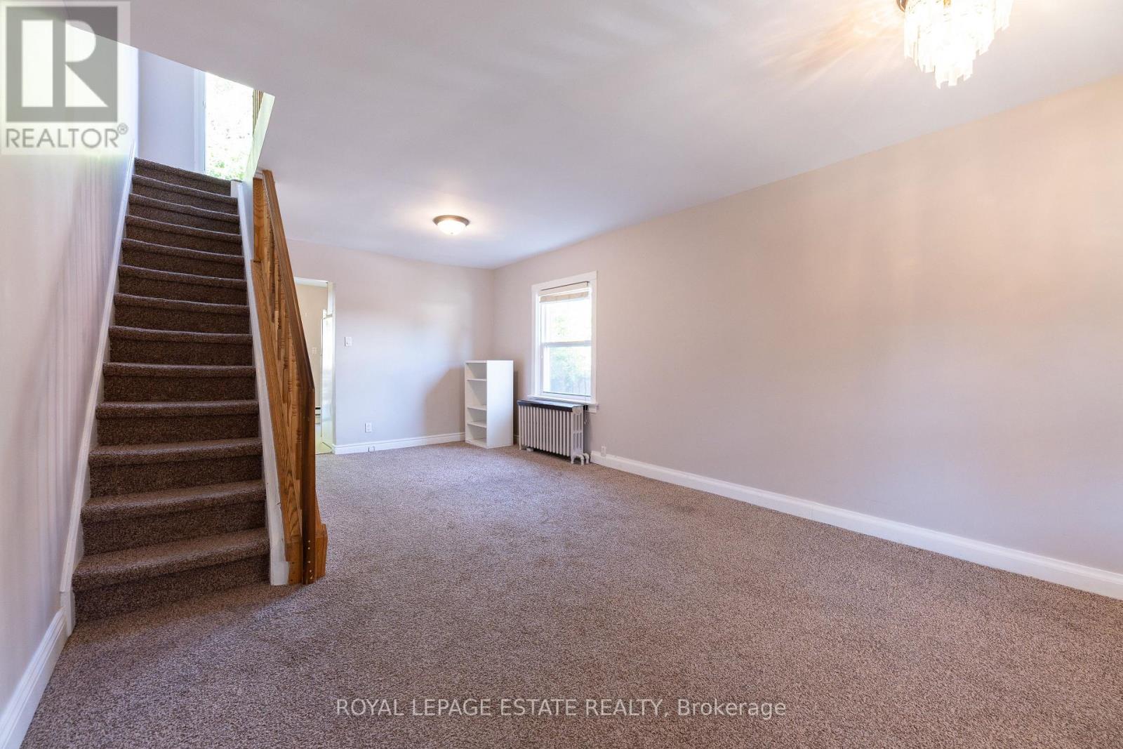 326 Monarch Park Avenue, Toronto, Ontario M4J 4T1 - Photo 3 - E13514122