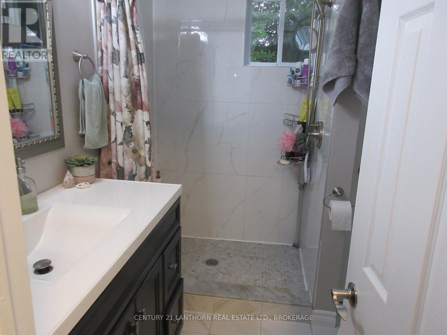240 Thomas Street W, Greater Napanee, Ontario  K7R 2H9 - Photo 11 - X13514212