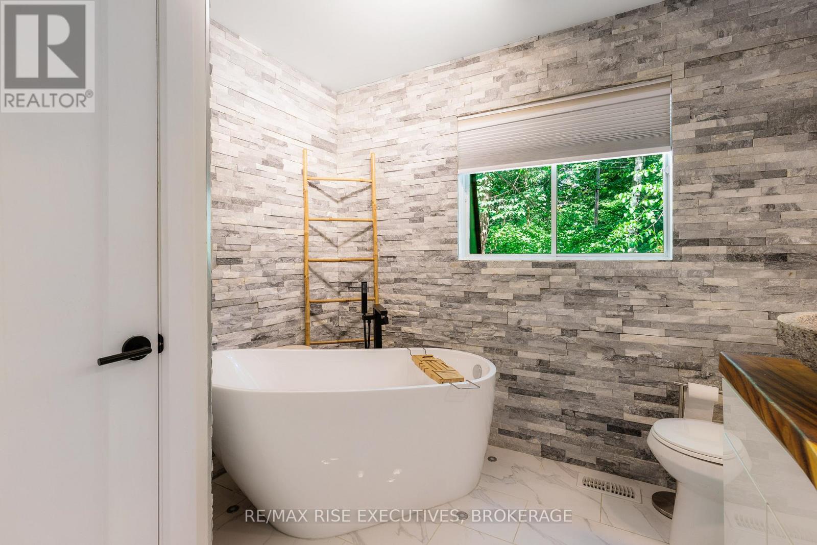 973 Foster Bay Lane, Leeds And The Thousand Islands, Ontario  K0E 1B0 - Photo 20 - X13514322