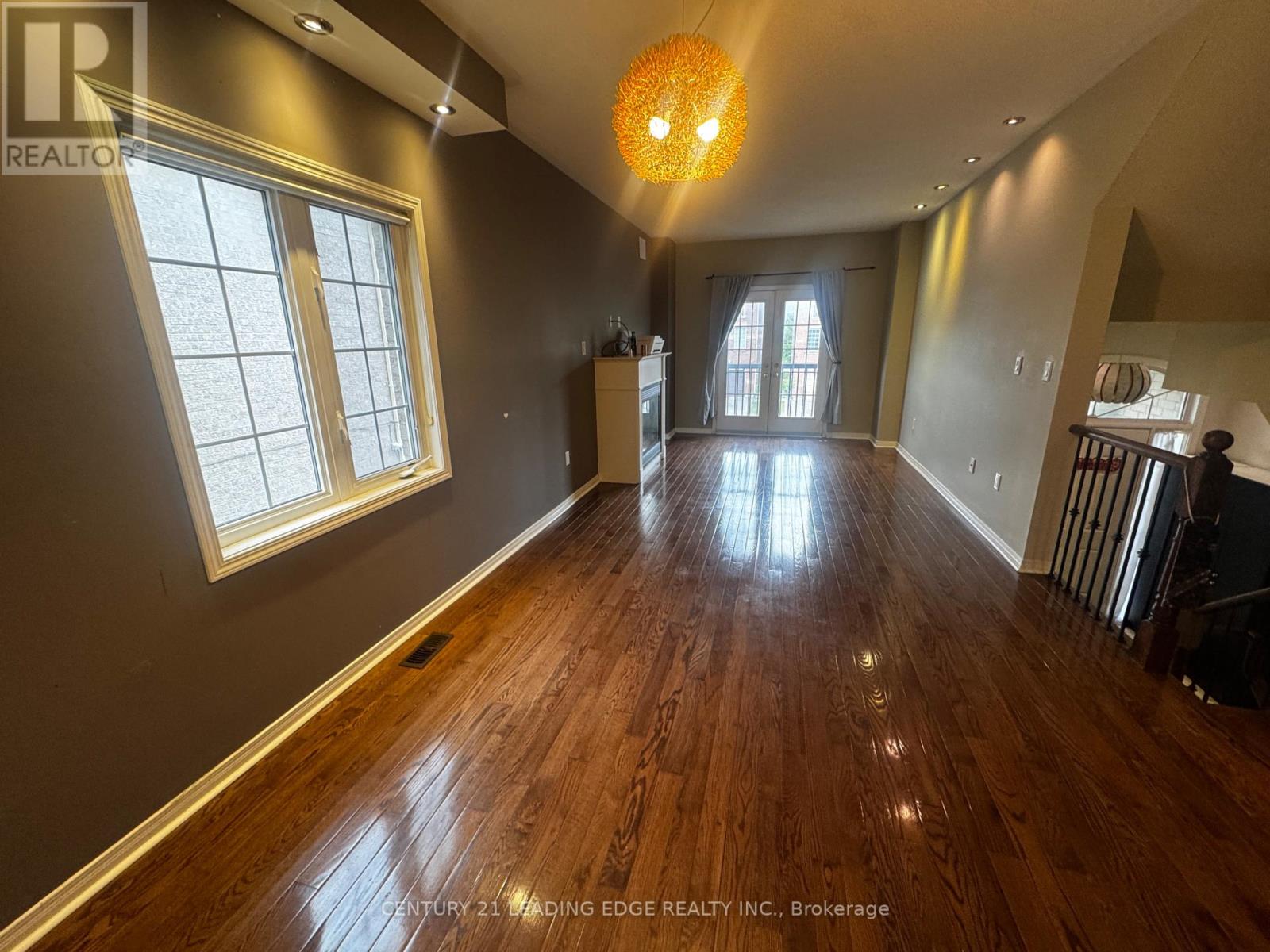 UPPER - 13 PRINCE WILLIAM DRIVE