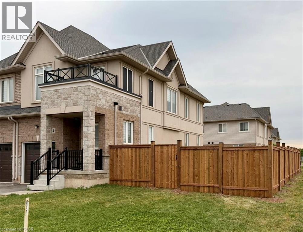 4 FOOTHILLS Lane, Stoney Creek, Ontario
