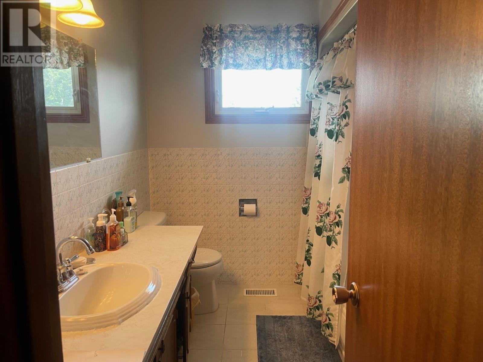 118 Bayberry Cres, Thunder Bay, Ontario  P7C 2C9 - Photo 10 - TB2601769