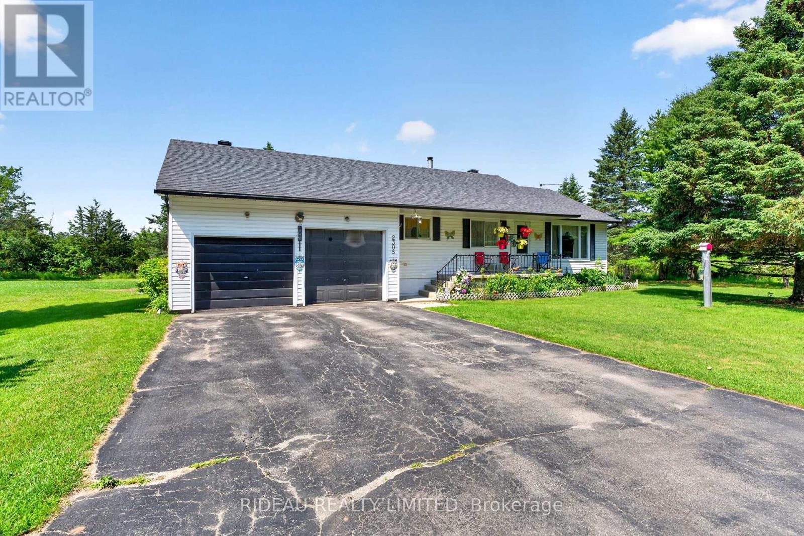 2305 Harlem Road, Rideau Lakes, Ontario  K0G 1V0 - Photo 2 - X13514404