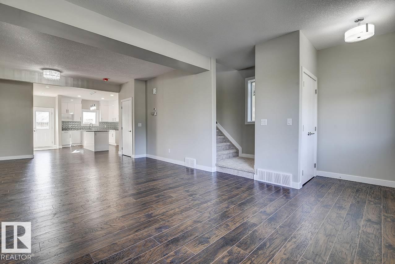 10357 149 St Nw, Edmonton, Alberta  T5P 1L4 - Photo 4 - E4496718
