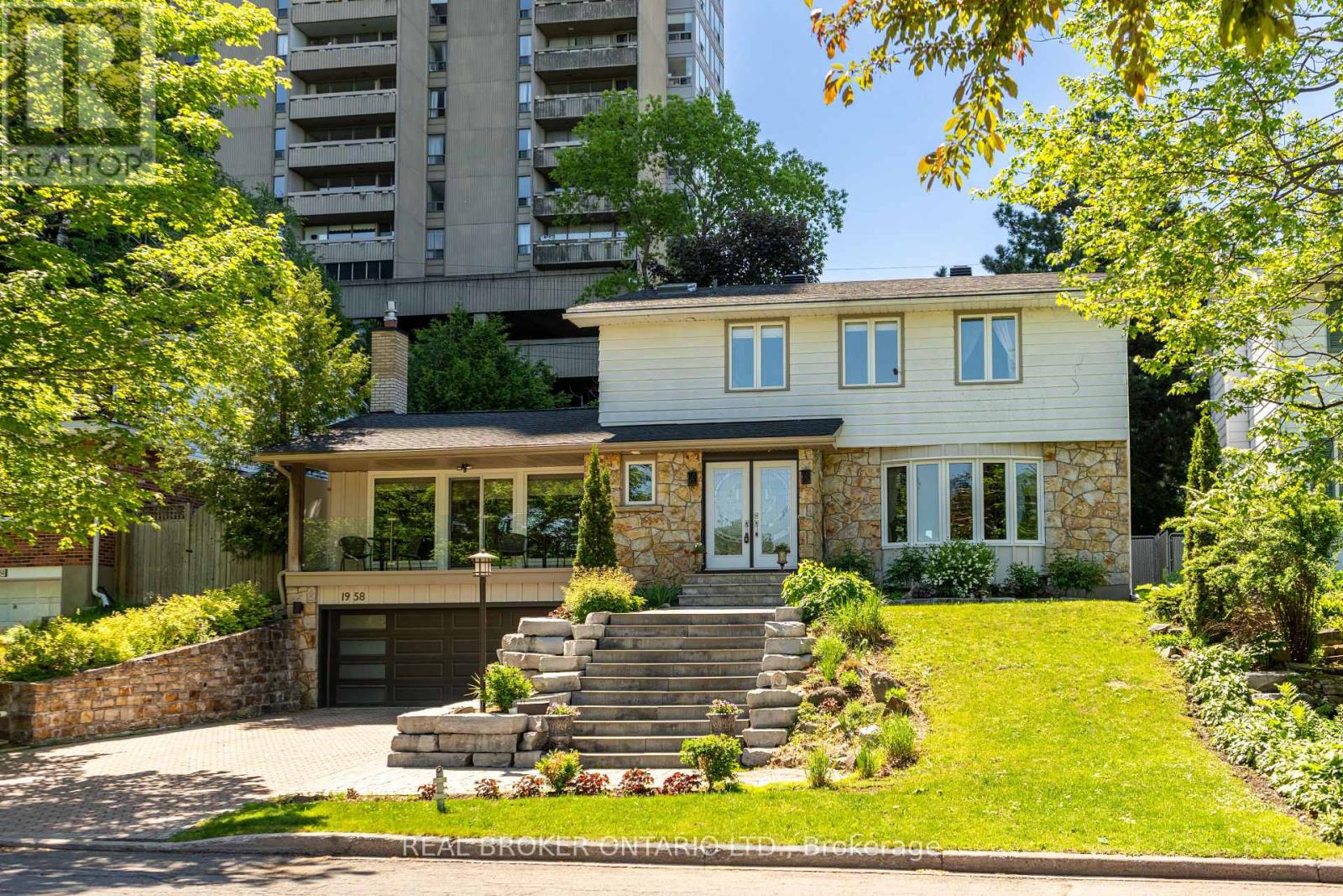 1958 Neepawa Avenue, Ottawa, Ontario  K2A 3L5 - Photo 4 - X13514304