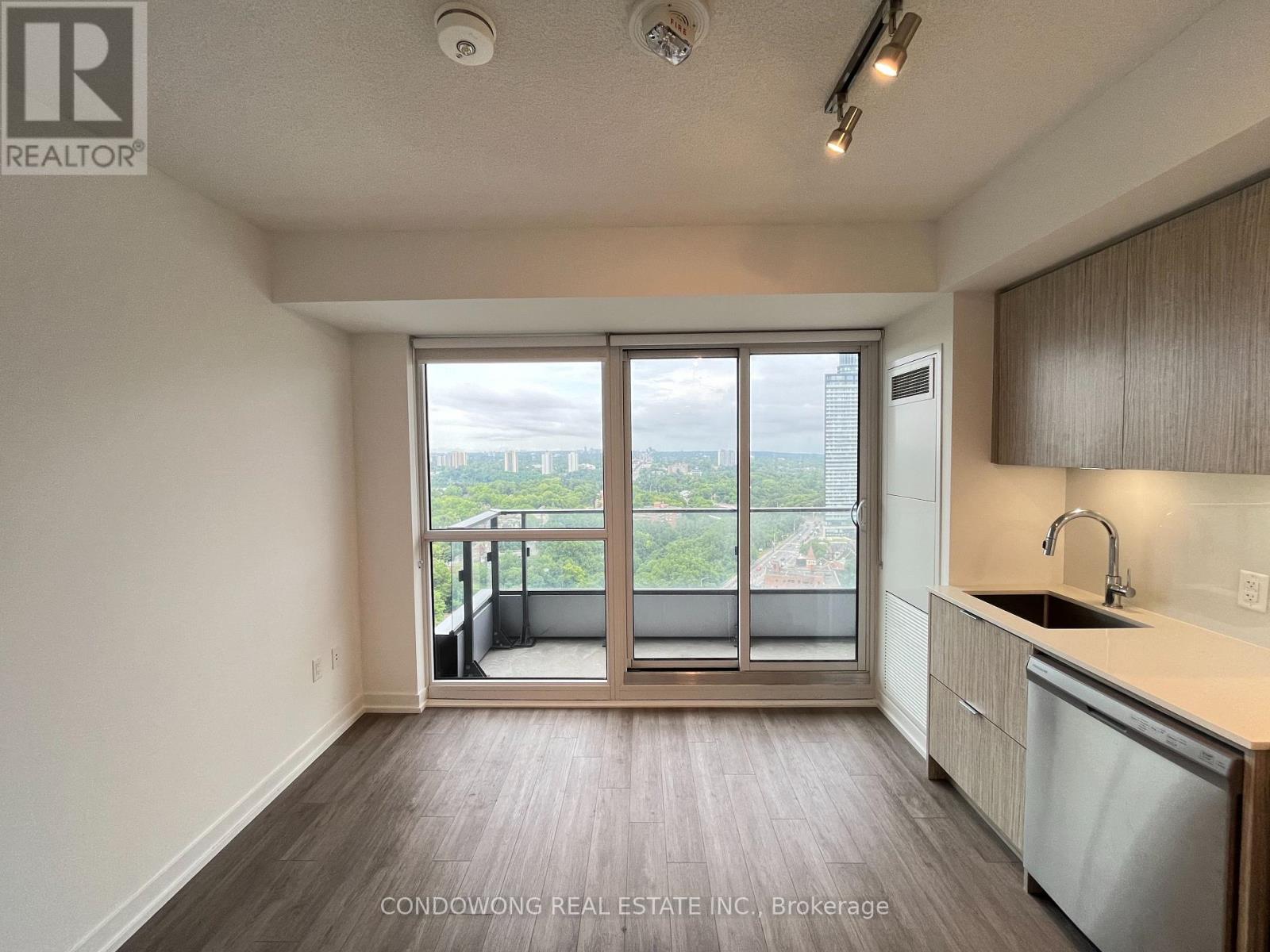 2009 - 395 Bloor Street E, Toronto, Ontario M4W 0B4 - Photo 3 - C13514354