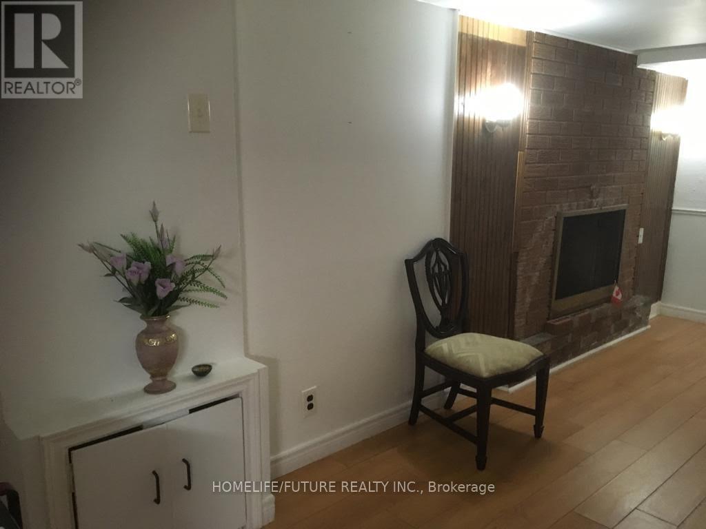 Bsmt - 70 Oakhaven Drive, Toronto, Ontario  M1V 1X9 - Photo 4 - E13514232