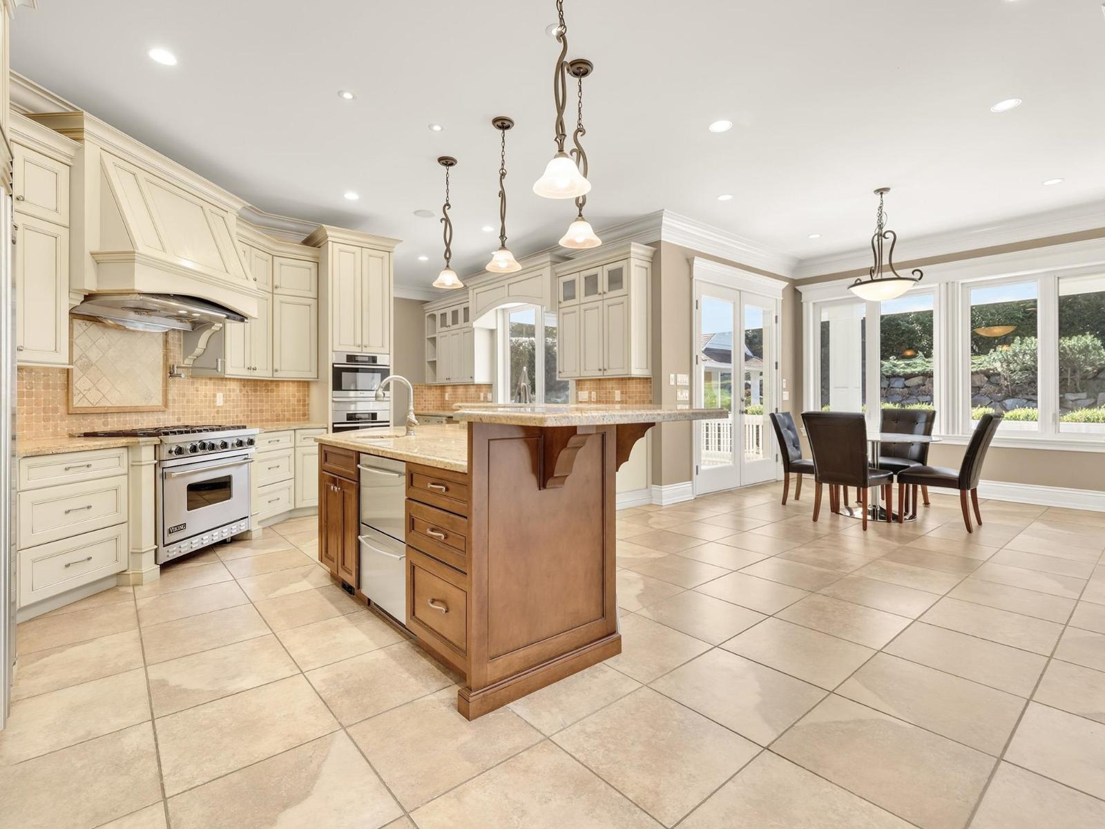 13464 Vine Maple Drive, Surrey, British Columbia  V4P 1W9 - Photo 10 - R3141562