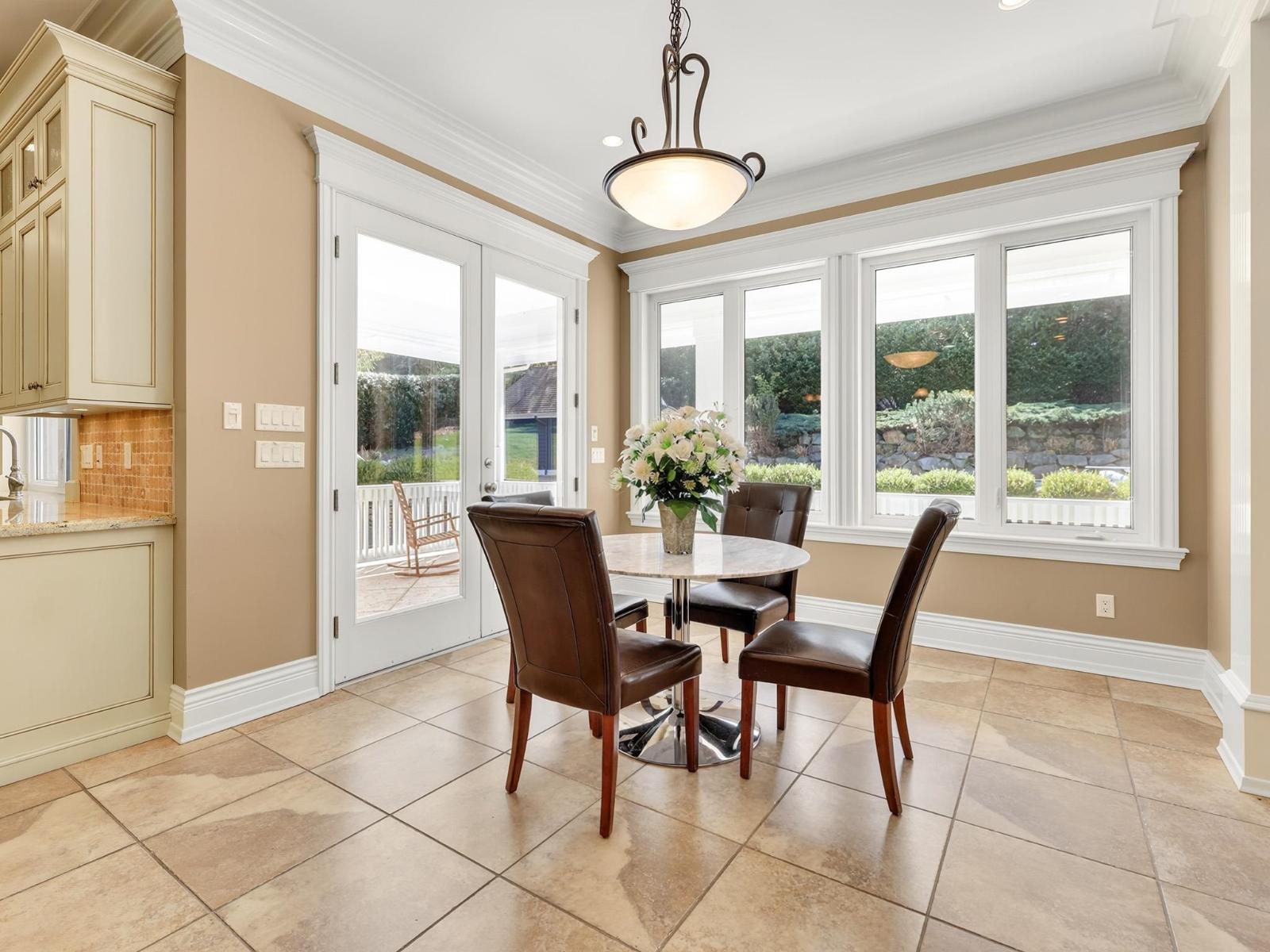 13464 Vine Maple Drive, Surrey, British Columbia  V4P 1W9 - Photo 11 - R3141562