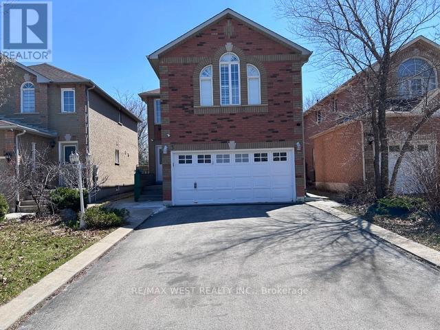 3 AMARYLLIS AVENUE, Richmond Hill (Oak Ridges)