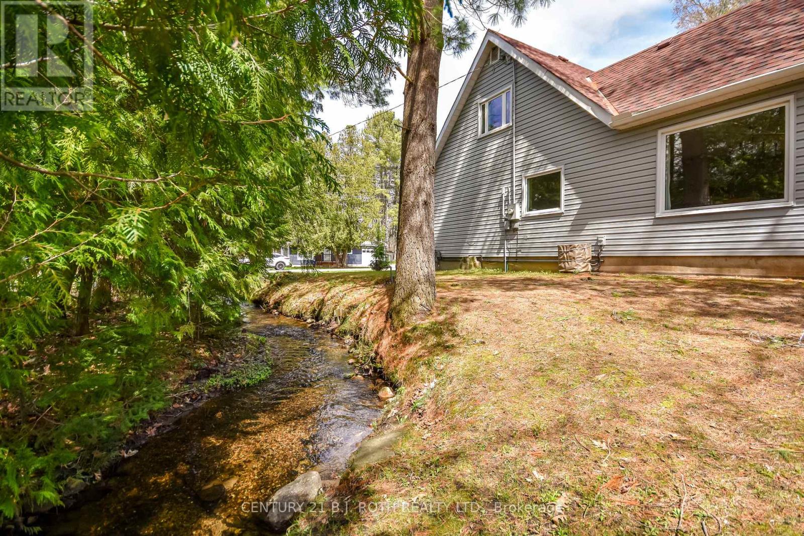 49 Becketts Side Road, Tay (Waubaushene), Ontario  L0K 2C0 - Photo 9 - S13514422