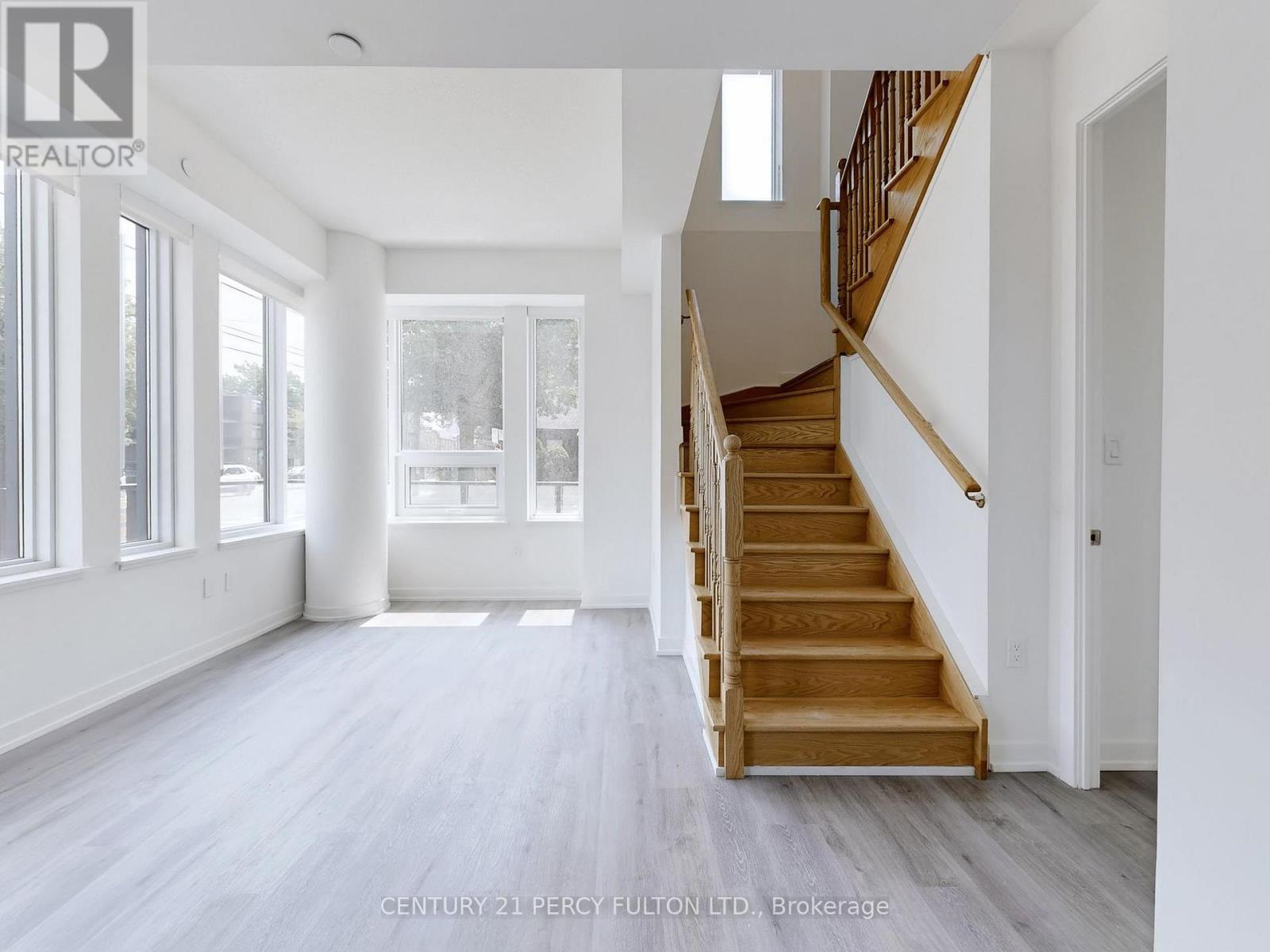 105 - 556 Marlee Avenue, Toronto, Ontario M6B 0B1 - Photo 10 - W13514336