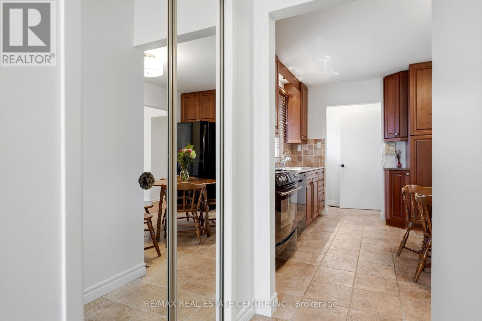 3170 Palmer Drive, Burlington, Ontario  L7M 1L4 - Photo 15 - W13514394