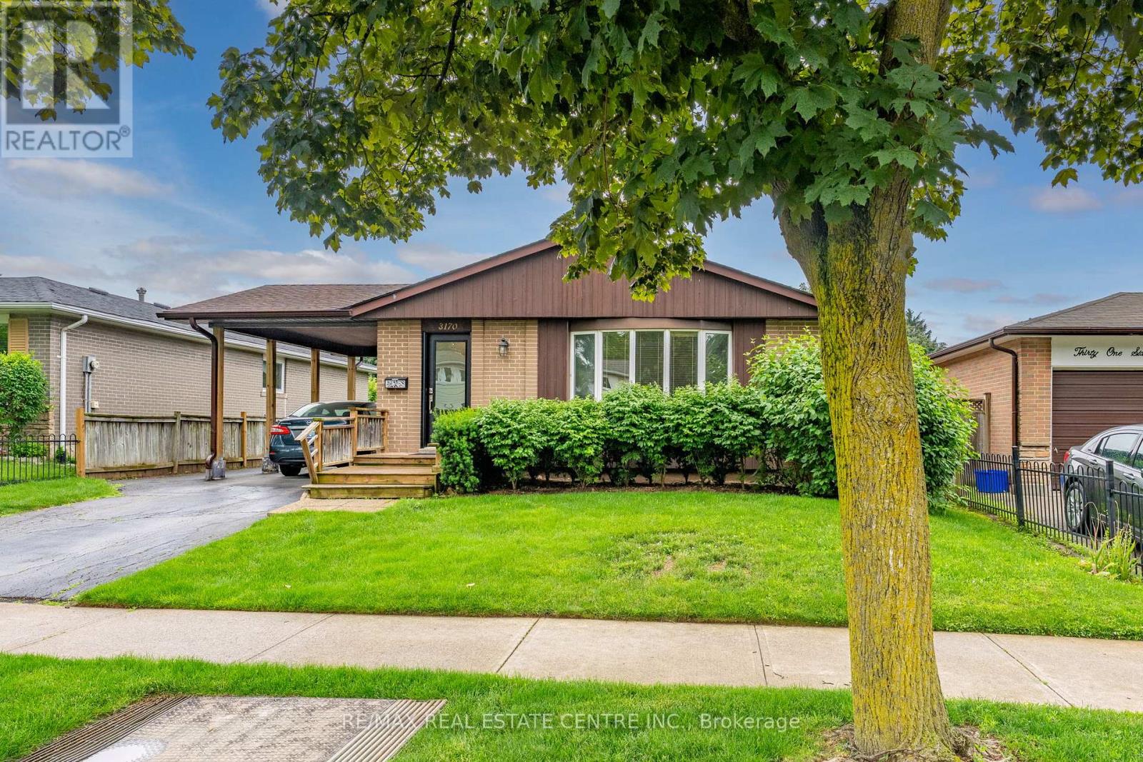 3170 Palmer Drive, Burlington, Ontario  L7M 1L4 - Photo 3 - W13514394