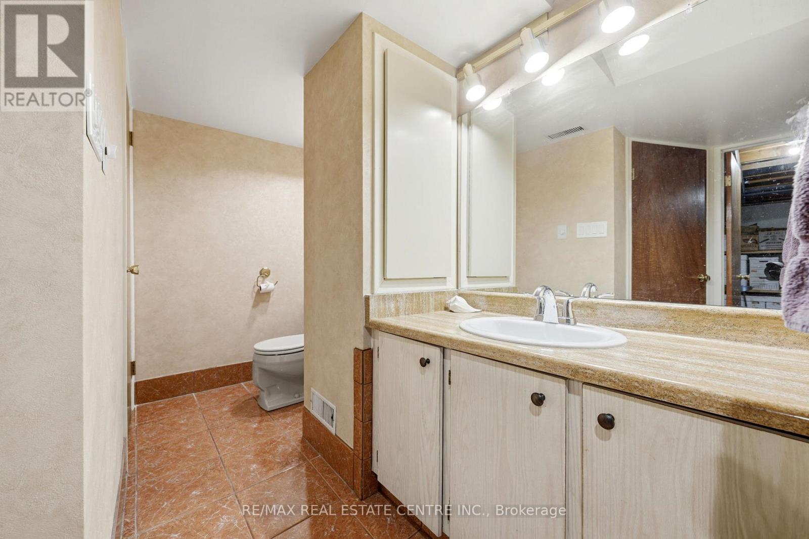 3170 Palmer Drive, Burlington, Ontario  L7M 1L4 - Photo 37 - W13514394