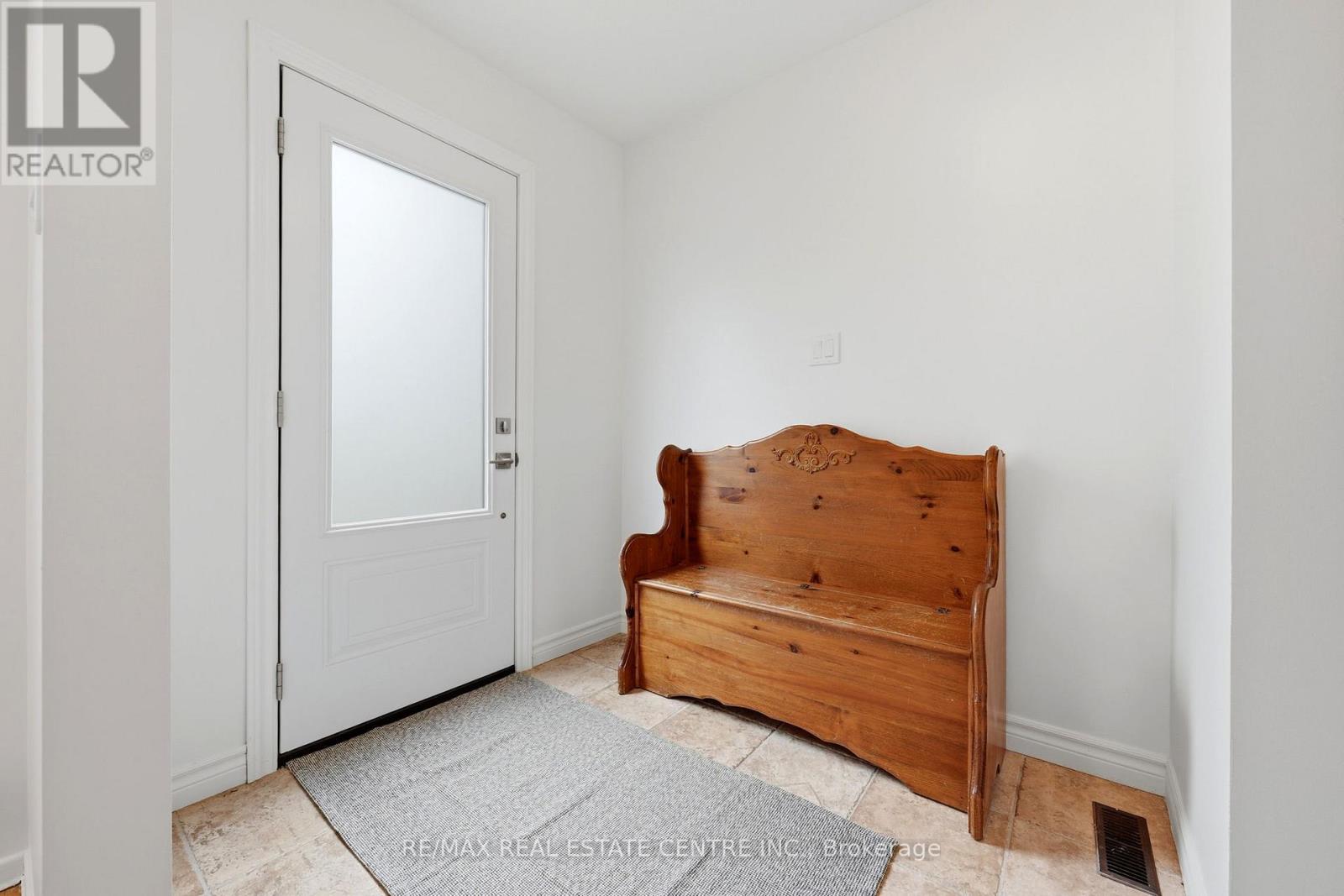 3170 Palmer Drive, Burlington, Ontario  L7M 1L4 - Photo 6 - W13514394