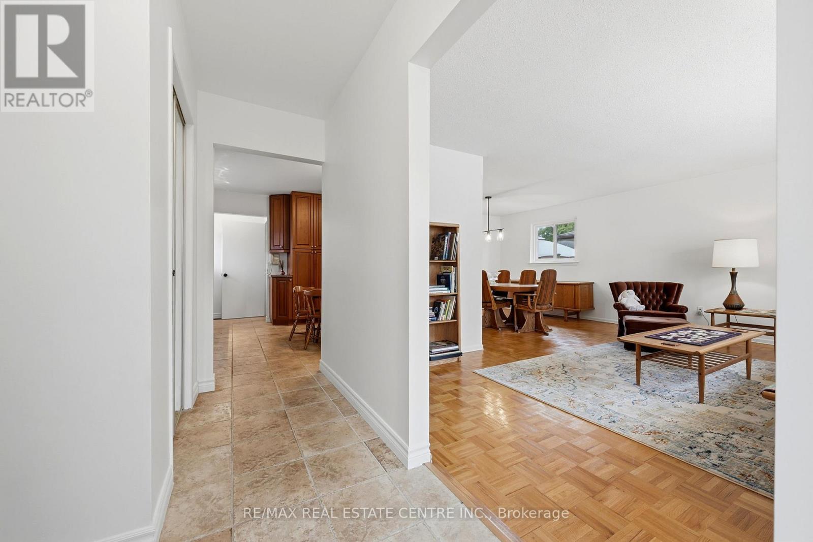 3170 Palmer Drive, Burlington, Ontario  L7M 1L4 - Photo 7 - W13514394