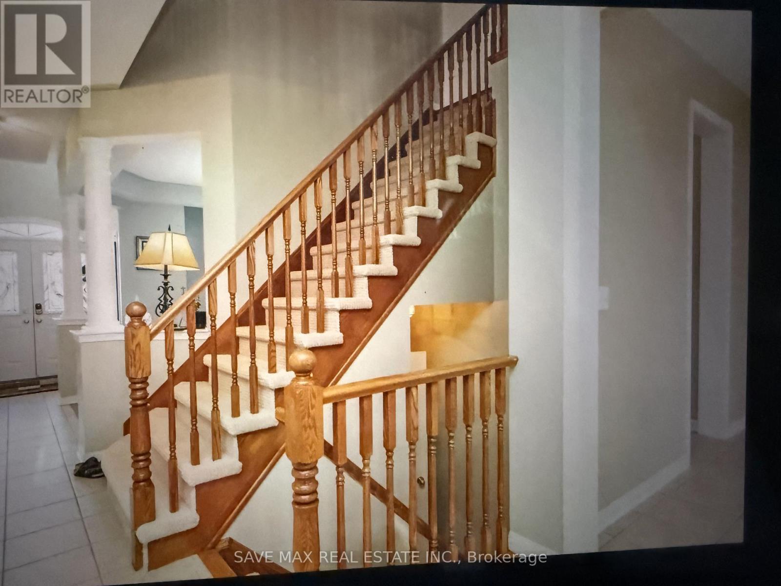 184 Treeline Boulevard, Brampton, Ontario  L6P 1E8 - Photo 11 - W13514414