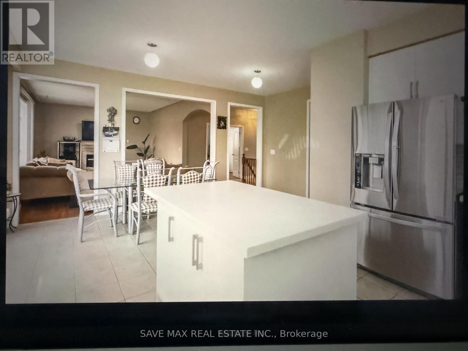 184 Treeline Boulevard, Brampton, Ontario  L6P 1E8 - Photo 17 - W13514414