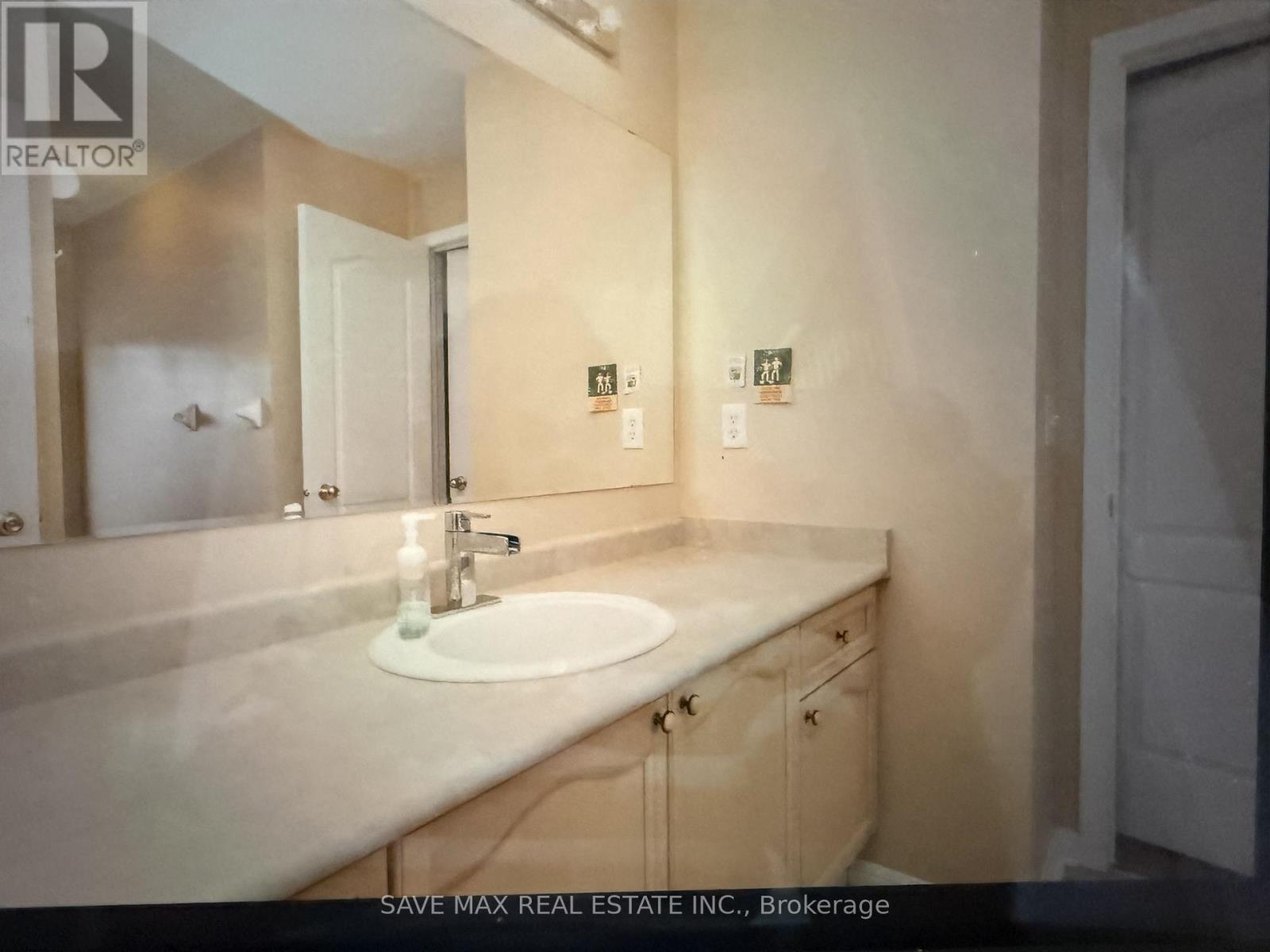 184 Treeline Boulevard, Brampton, Ontario  L6P 1E8 - Photo 21 - W13514414