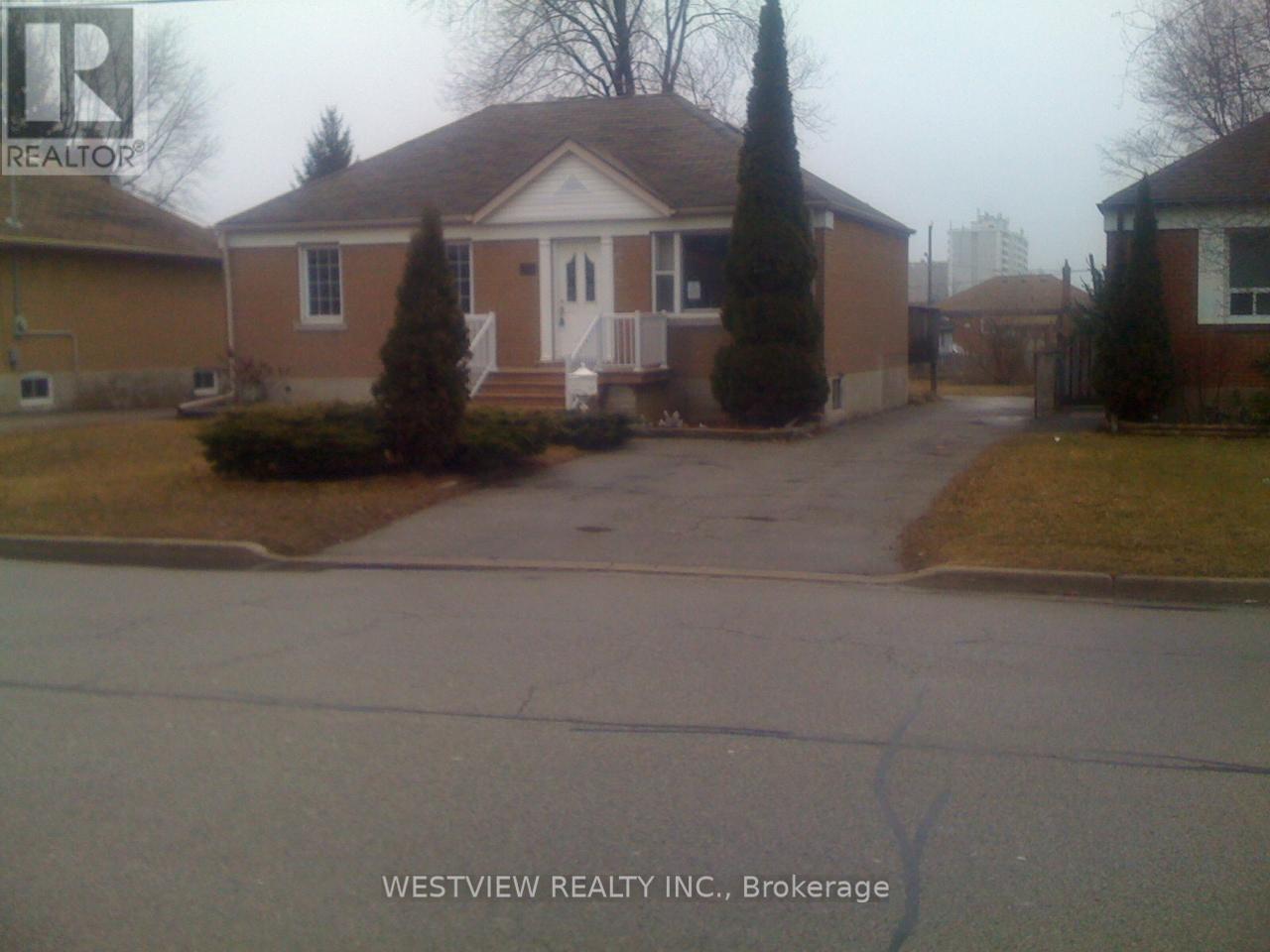 570 ATWATER AVENUE, Mississauga, Ontario