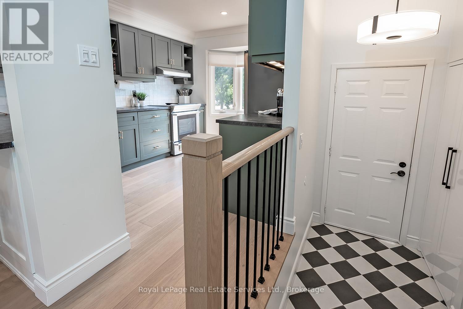 65 Normandy Place, Oakville, Ontario  L6K 1R9 - Photo 3 - W13514594
