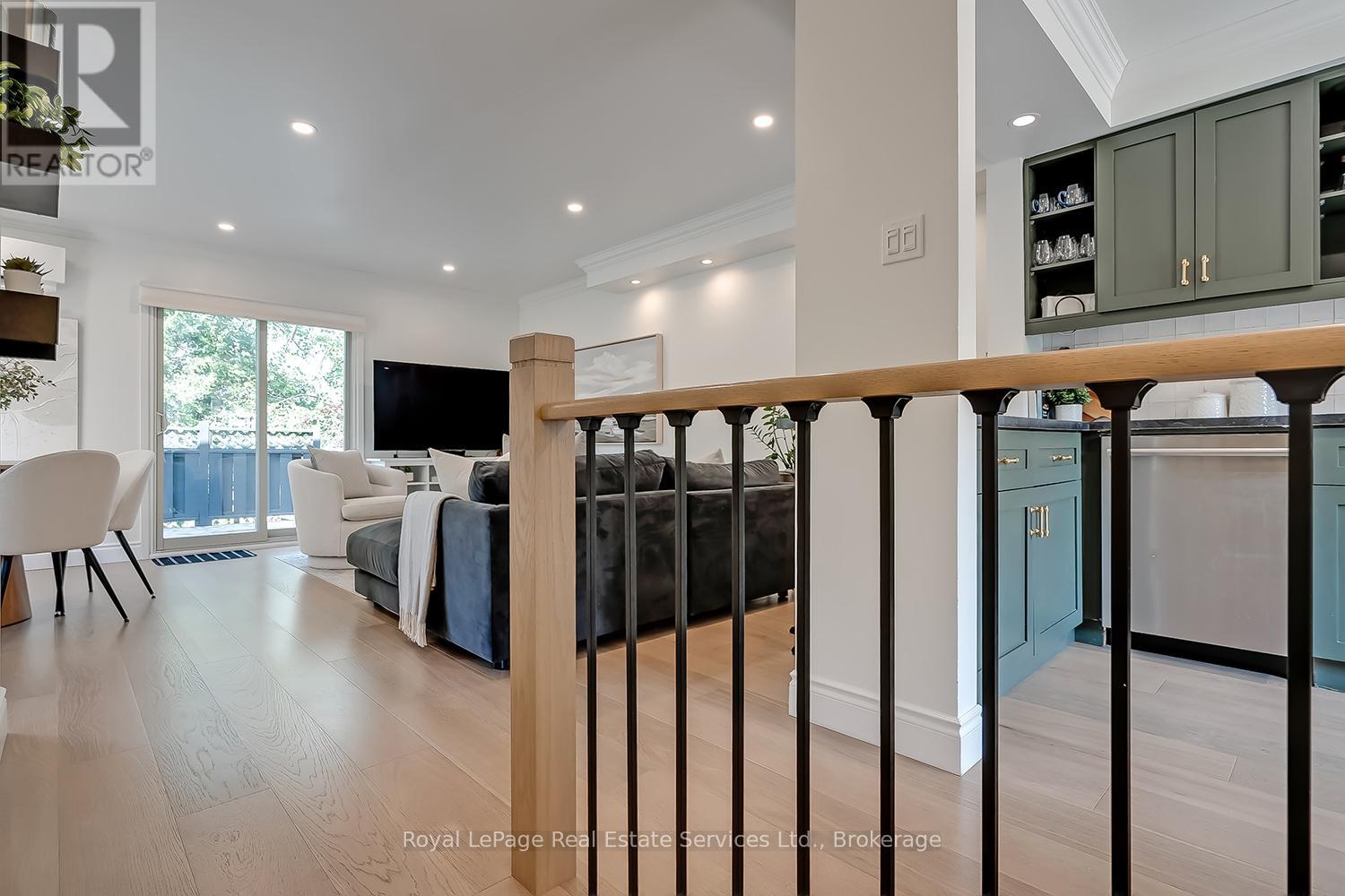 65 Normandy Place, Oakville, Ontario  L6K 1R9 - Photo 4 - W13514594