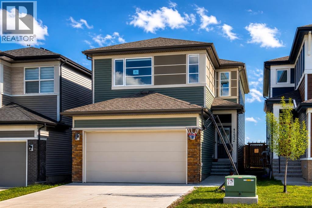 453 Corner Meadows Way NE, Calgary, Alberta  T3N 1Y7 - Photo 1 - A2318096