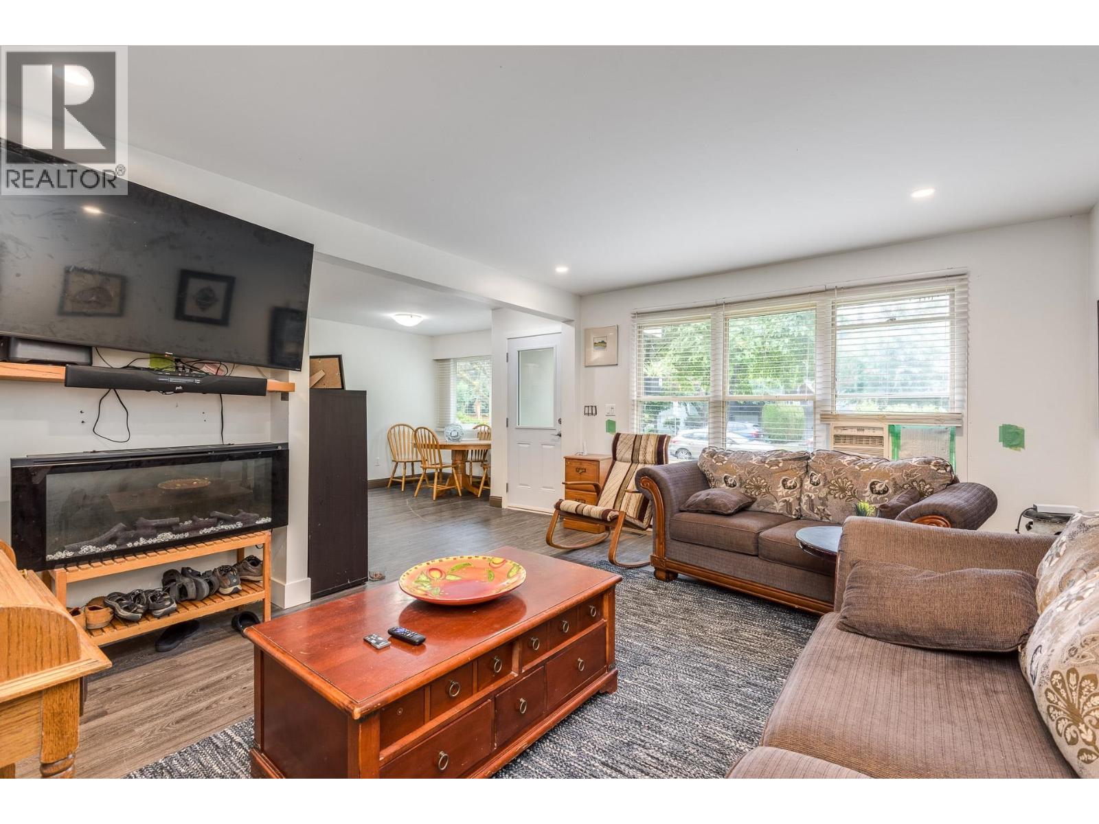 2031 Manning Avenue, Port Coquitlam, British Columbia V3B 1L5 - Photo 10 - R3141609