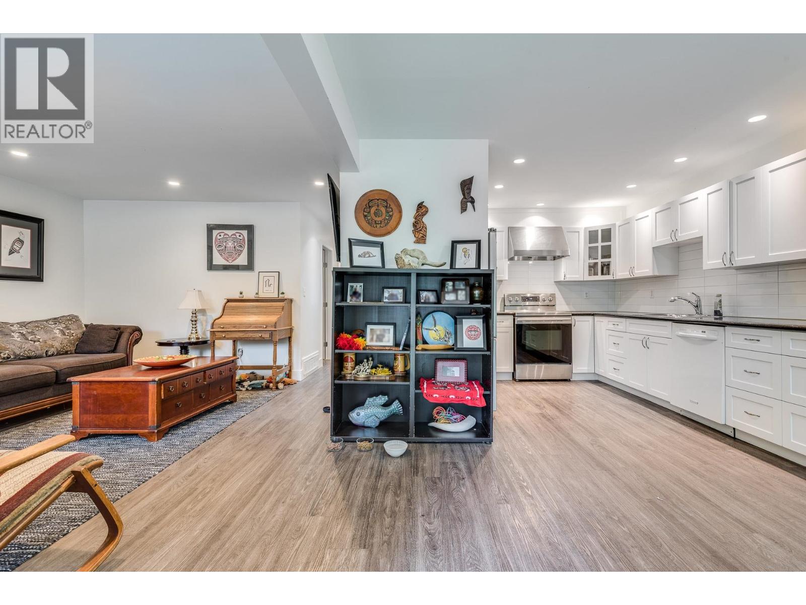 2031 Manning Avenue, Port Coquitlam, British Columbia V3B 1L5 - Photo 5 - R3141609