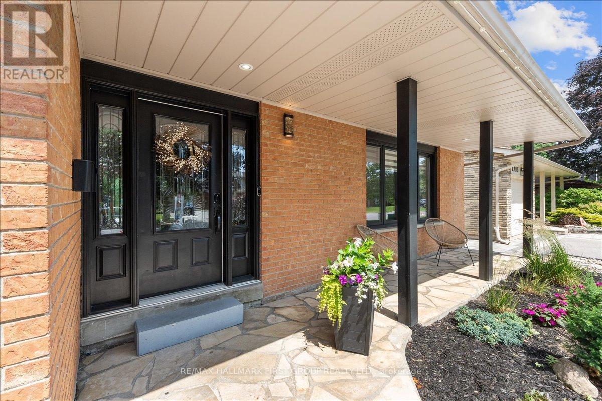 1797 Storrington Street, Pickering, Ontario  L1V 2X2 - Photo 3 - E13513612