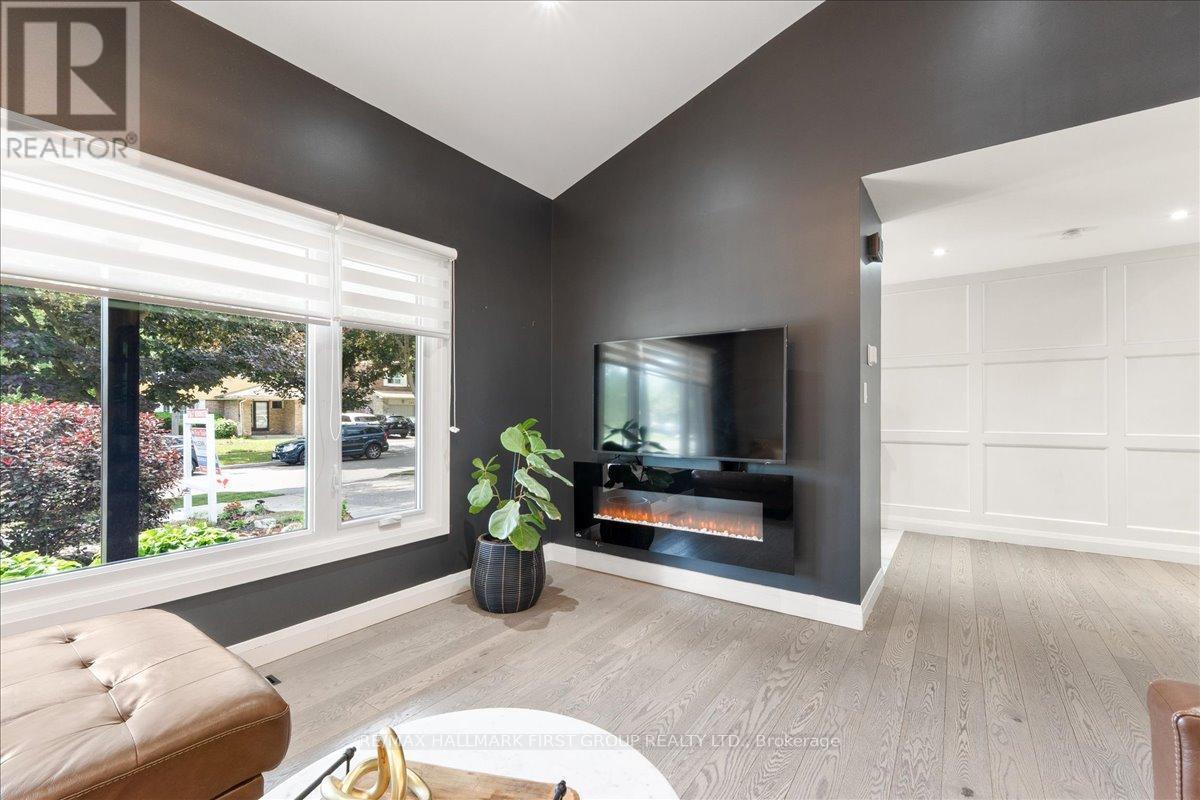 1797 Storrington Street, Pickering, Ontario  L1V 2X2 - Photo 6 - E13513612