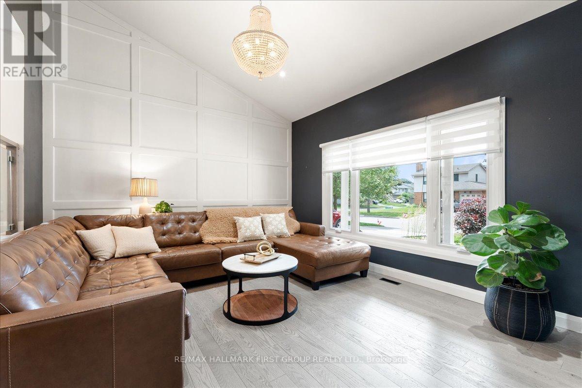 1797 Storrington Street, Pickering, Ontario  L1V 2X2 - Photo 5 - E13513612