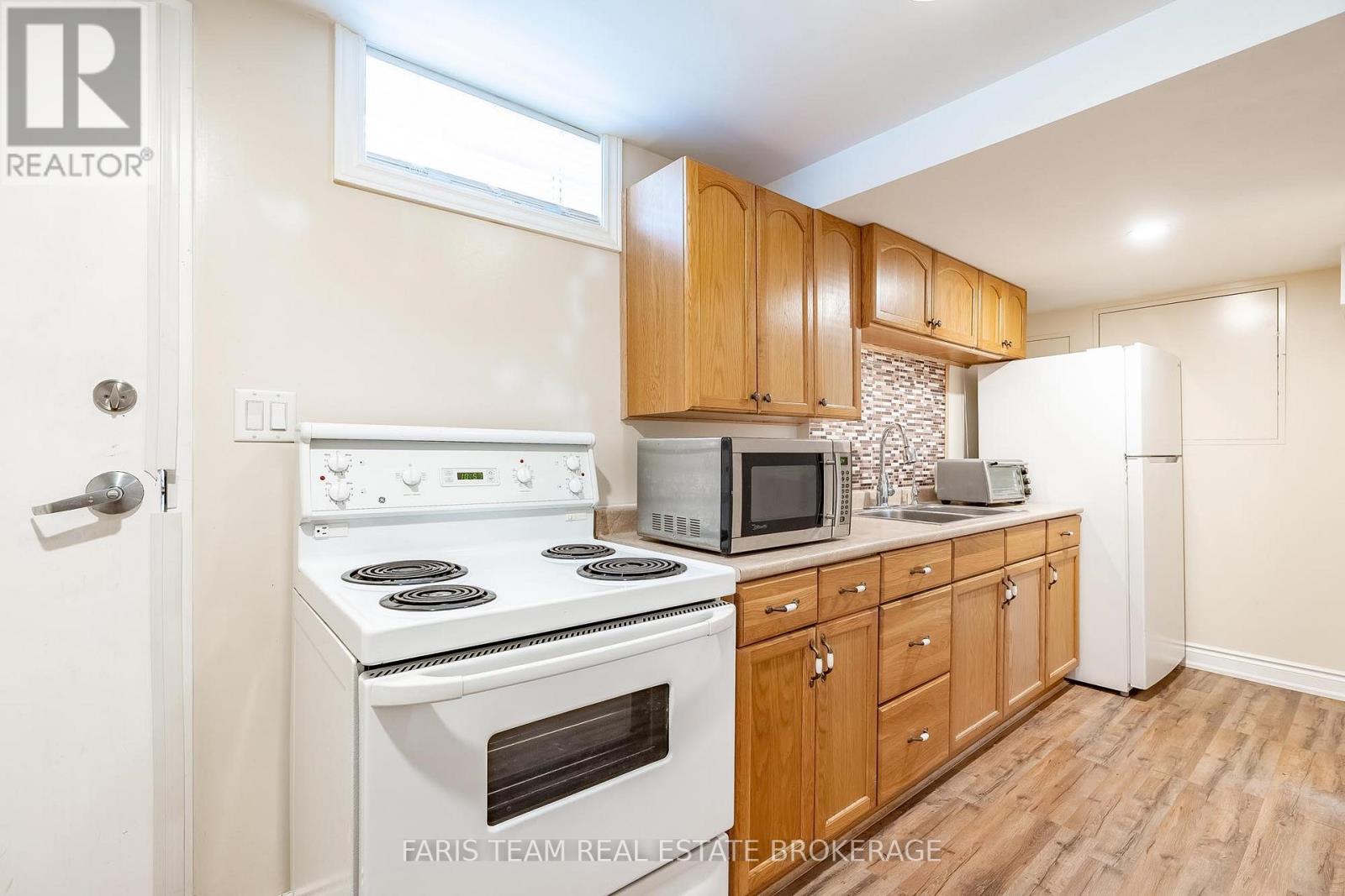 24 Shortreed Court, Barrie, Ontario  L4N 7H8 - Photo 21 - S13512996