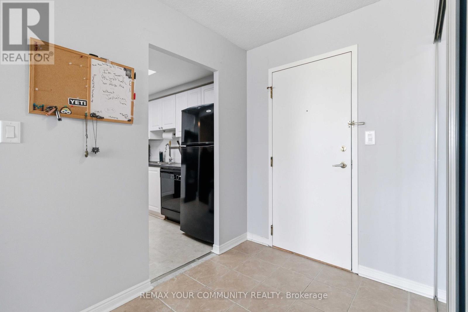 1109 - 135 Hillcrest Avenue, Mississauga, Ontario  L5B 4B1 - Photo 11 - W13466826