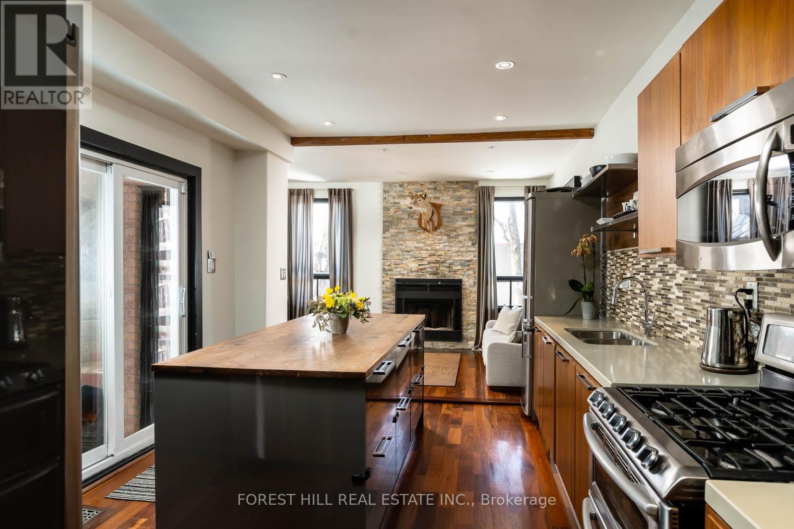 80 NORTHCOTE AVENUE Toronto (Little Portugal), ON M6J 3K3