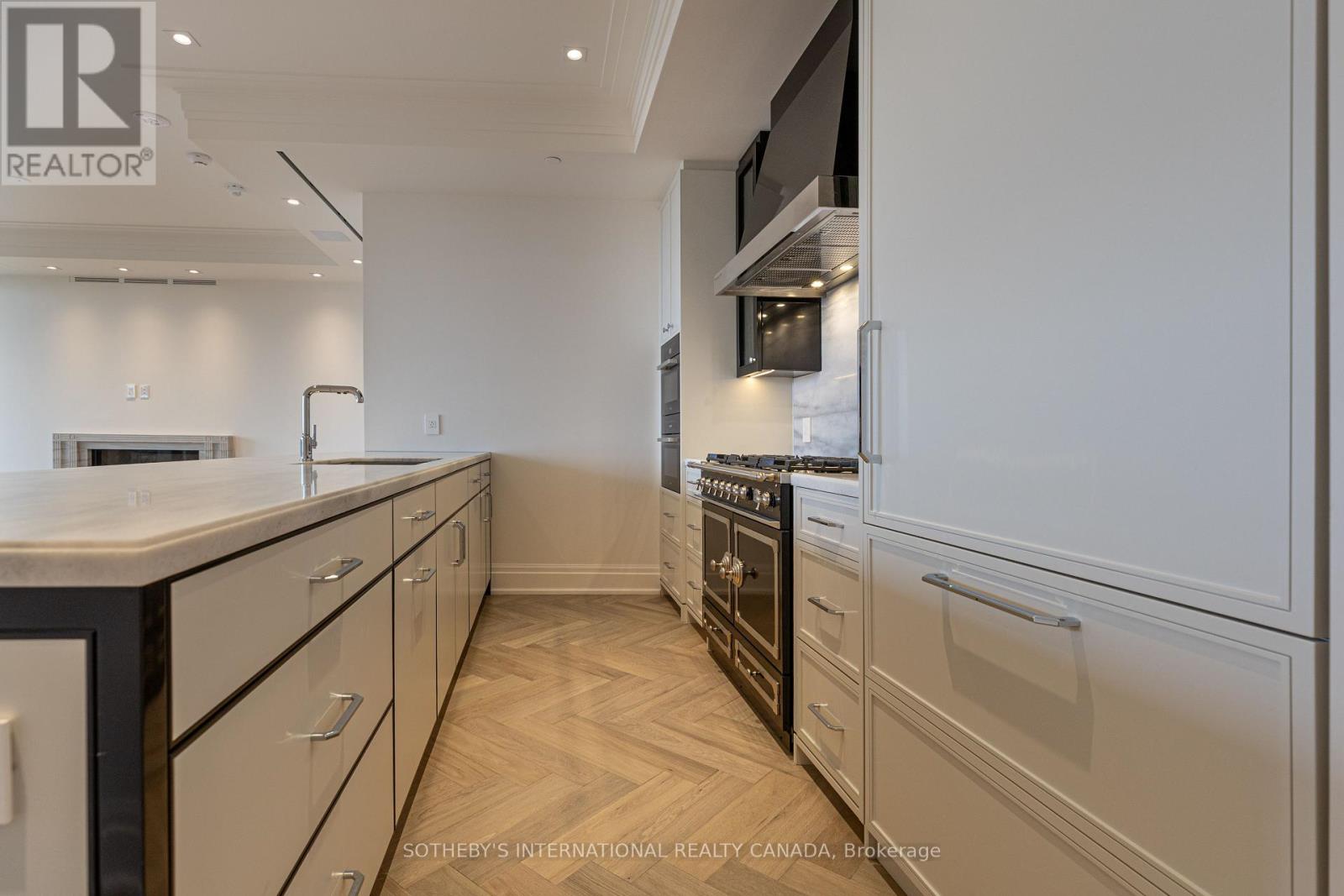 1102 - 89 Avenue Road, Toronto, Ontario  M5R 2G3 - Photo 15 - C13514554