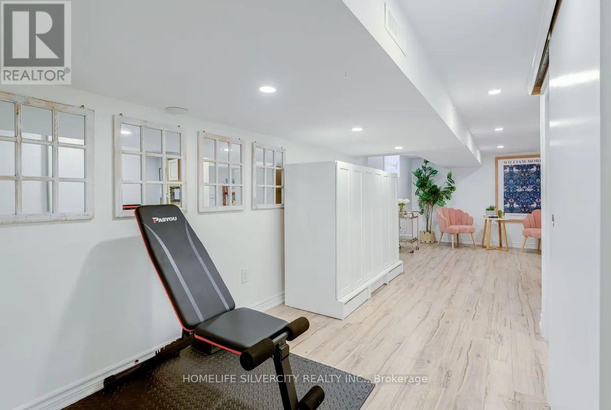 114 Springdale Boulevard, Toronto, Ontario M4J 1W9 - Photo 21 - E13514478