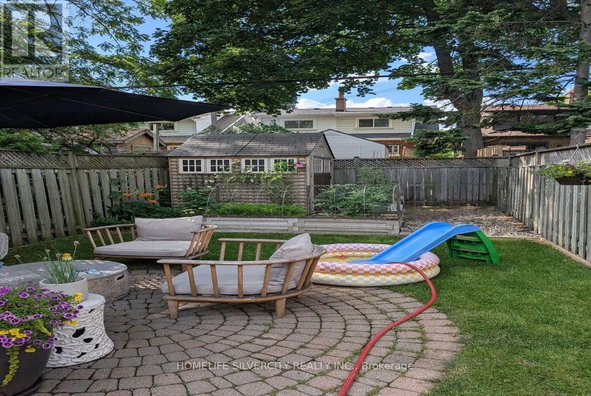 114 Springdale Boulevard, Toronto, Ontario M4J 1W9 - Photo 28 - E13514478