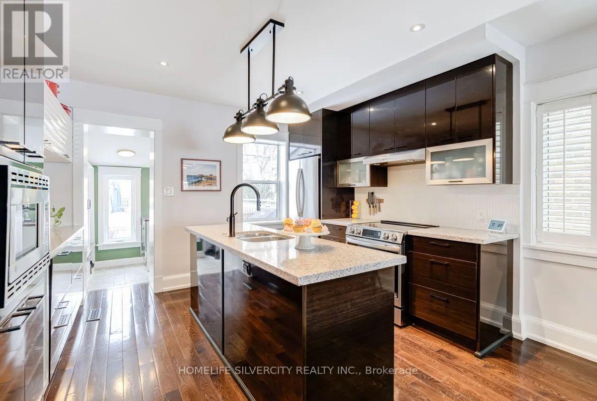 114 Springdale Boulevard, Toronto, Ontario M4J 1W9 - Photo 8 - E13514478