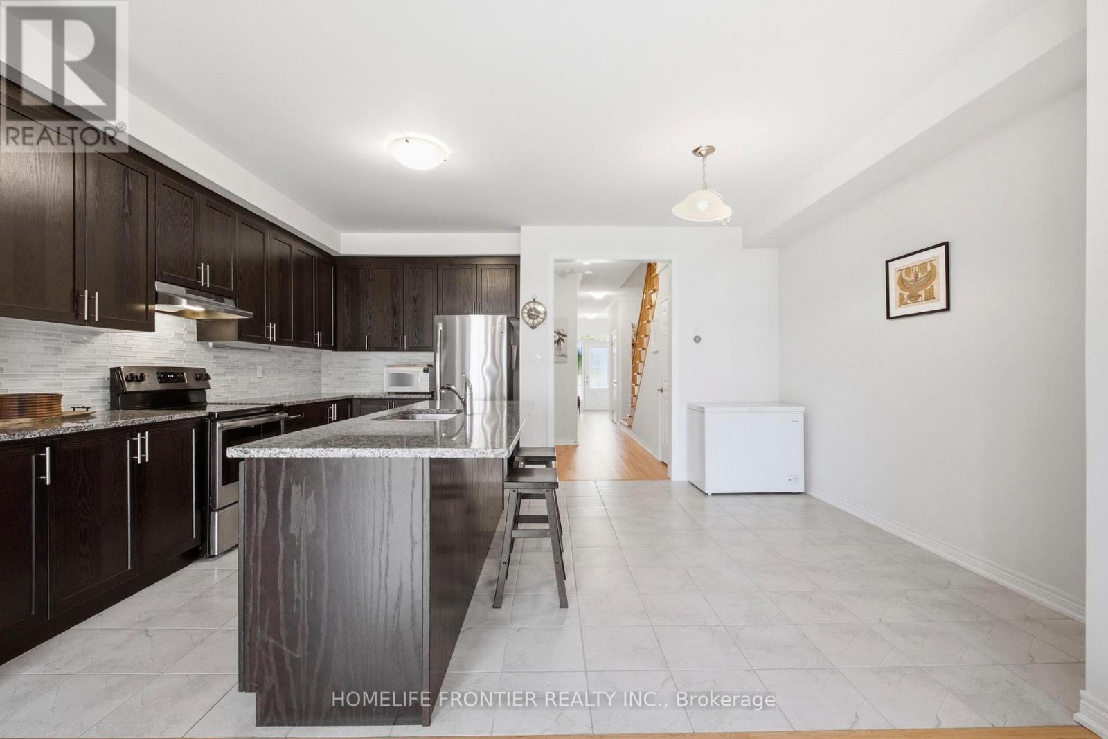80 Walter Proctor Road, East Gwillimbury, Ontario  L9N 0L6 - Photo 9 - N13514528