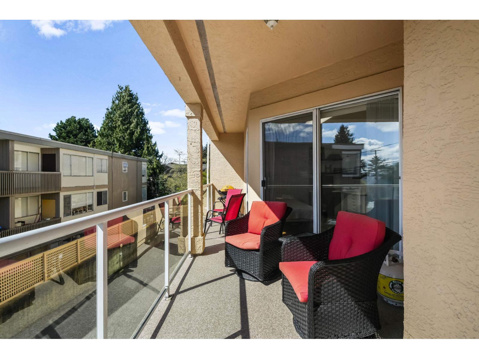 201 1255 Best Street, White Rock, British Columbia  V4B 4E1 - Photo 24 - R3141417