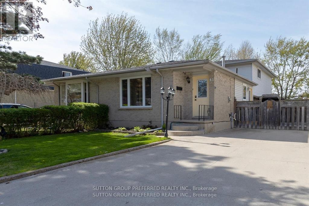 95 Scotchmere Crescent, London South, Ontario  N6E 1Z9 - Photo 1 - X13514704