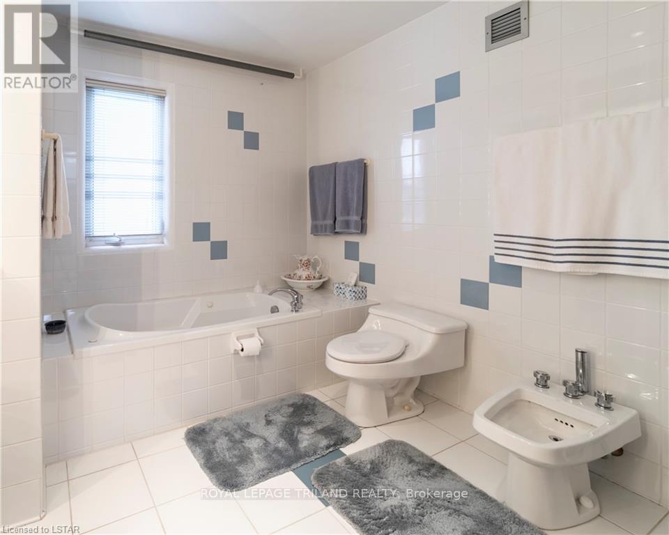 15668 Furnival Road, West Elgin, Ontario  N0L 2N0 - Photo 28 - X13514774