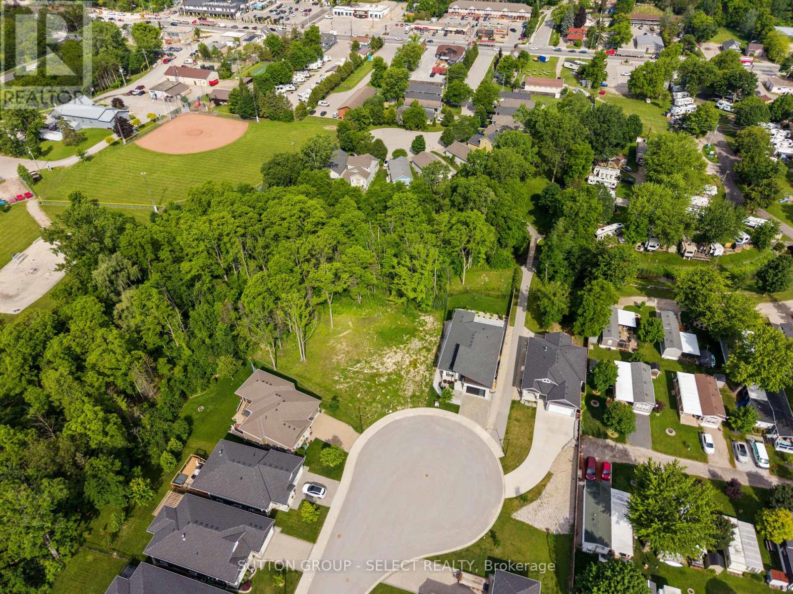 Lot 17 Creekside Place, Lambton Shores, Ontario  N0M 1T0 - Photo 2 - X13514796