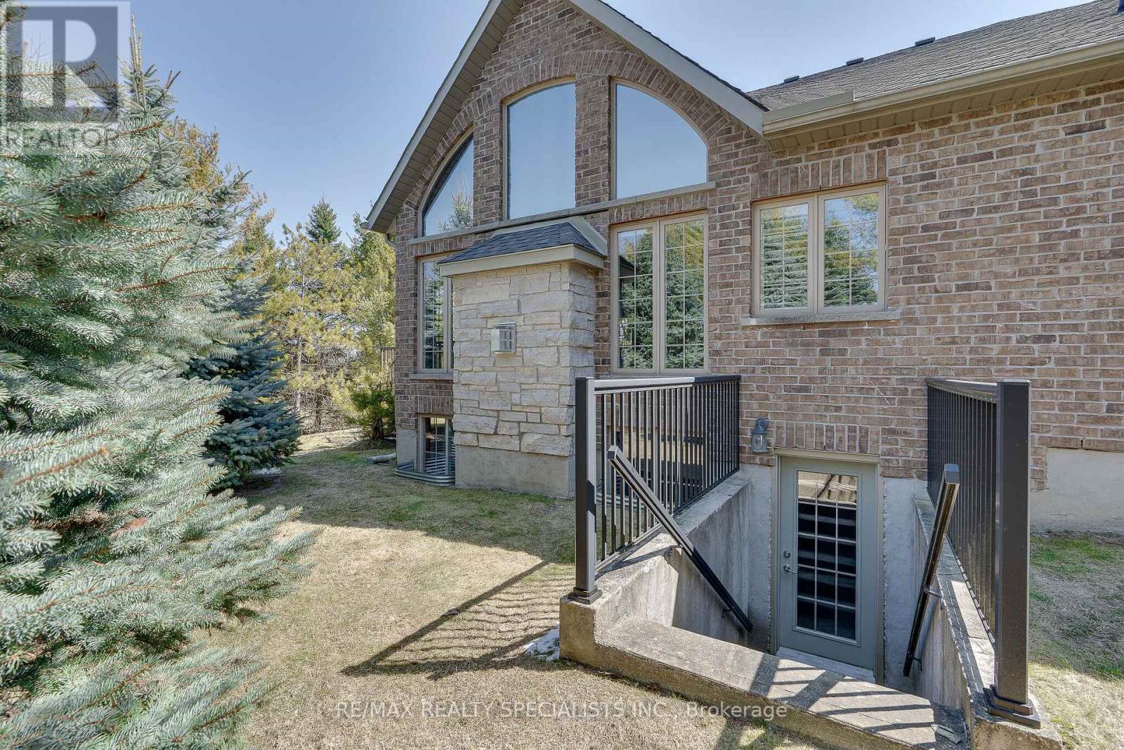 2 - 3 Reddington Drive, Caledon, Ontario  L7E 4C4 - Photo 38 - W13514512