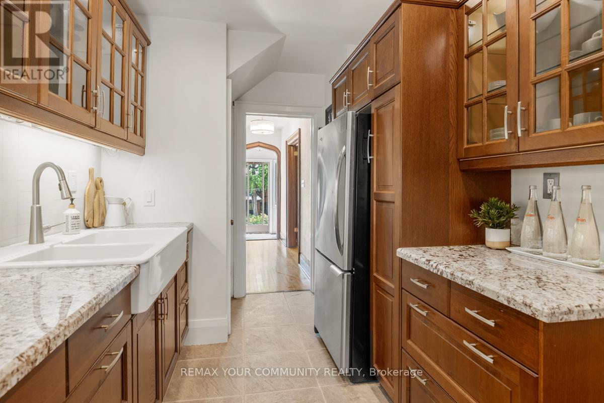 82 Abbott Avenue, Toronto, Ontario M6P 1H6 - Photo 14 - W13514550