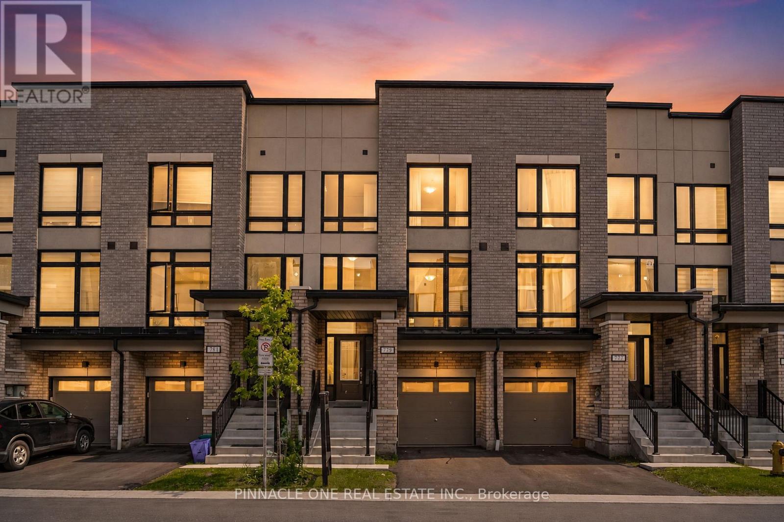 779 HEATHROW PATH, Oshawa, Ontario