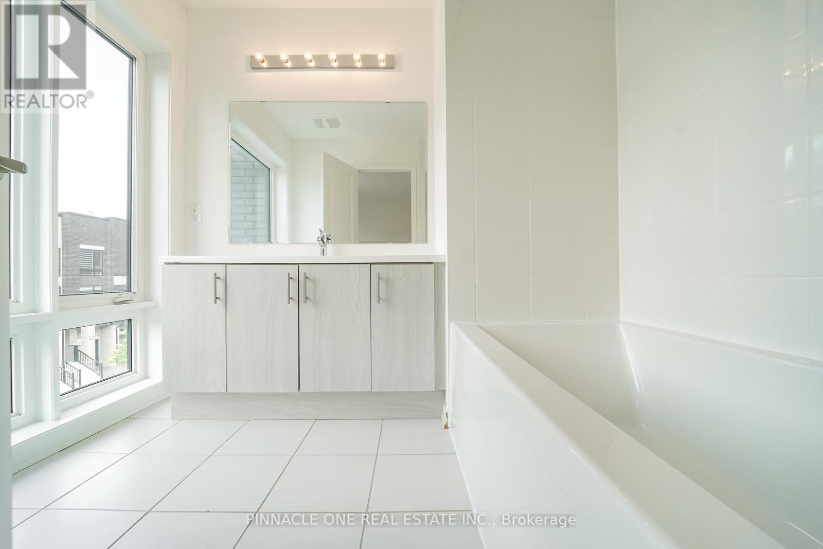 779 Heathrow Path, Oshawa, Ontario  L1K 3G4 - Photo 36 - E13507780