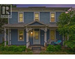 18 MOFFAT STREET, North Dundas, Ontario